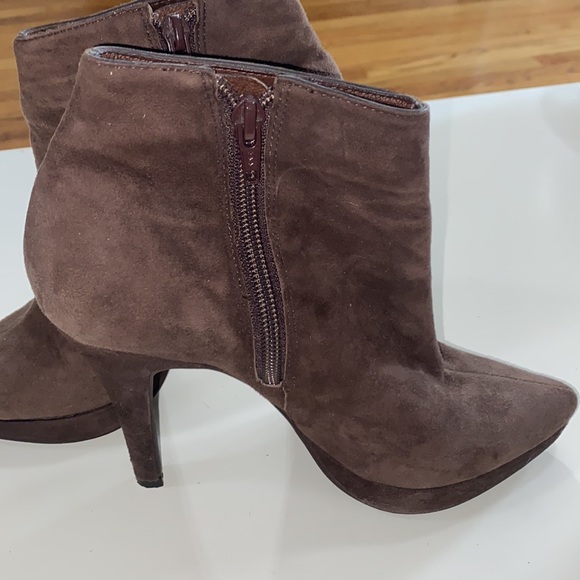 Steve Madden suede booties size 6.5 - Picture 6 of 10